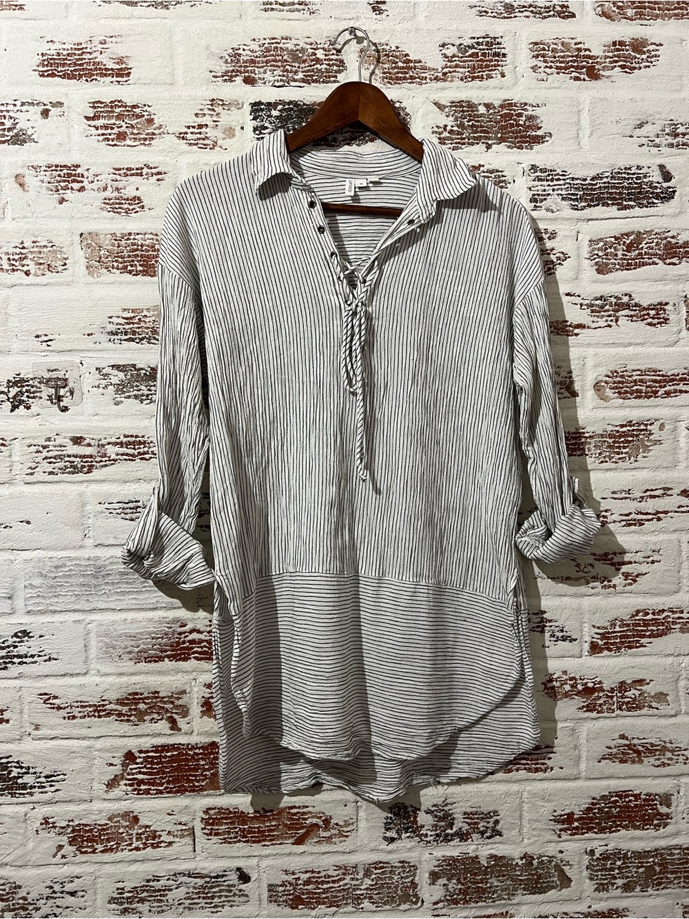 Rip Curl Striped Lace Up Tunic Shirt Roll Tab Sleeve Beach Surf Cotton Blend M